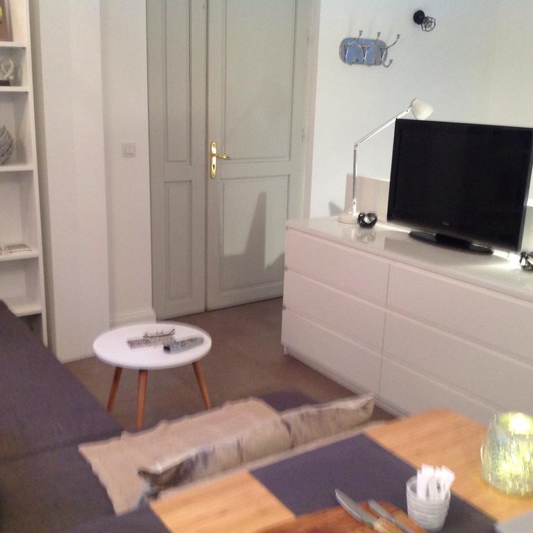 オンフルールStudio Bアパートメント エクステリア 写真